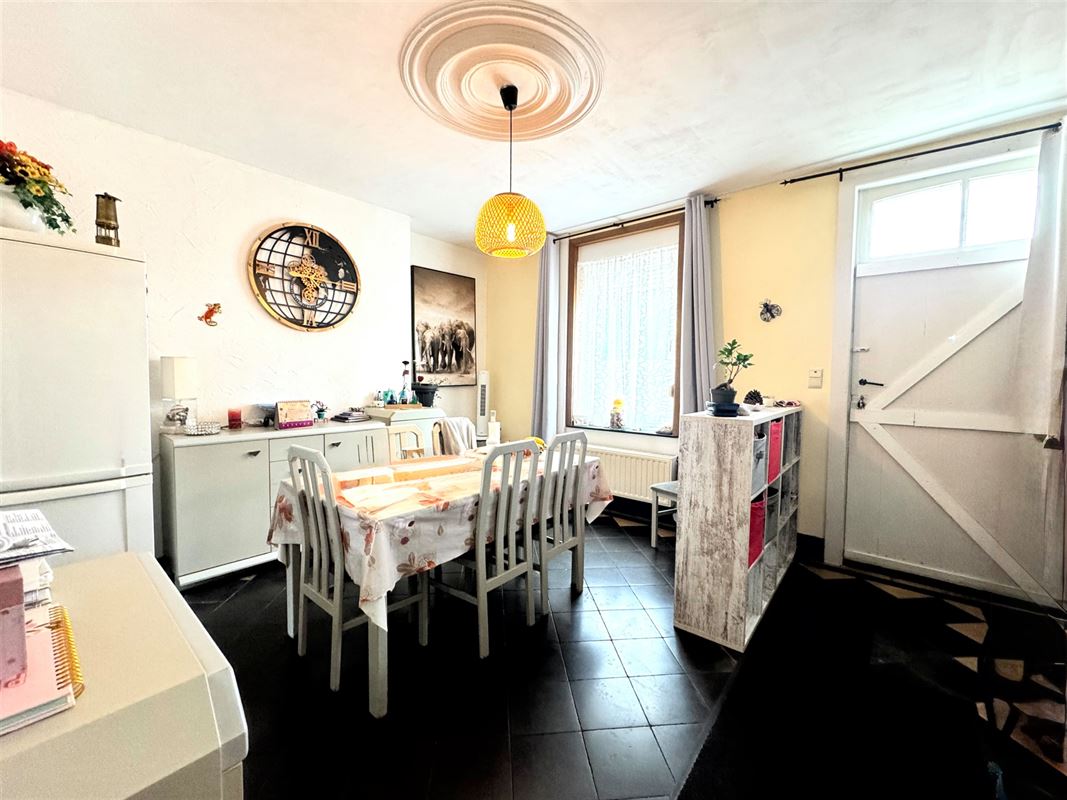 WONING met GARAGE, TUIN en INRICHTBARE ZOLDER!