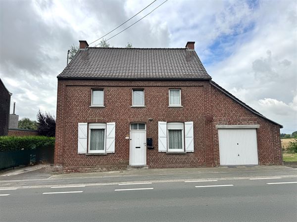 WONING met GARAGE, TUIN en INRICHTBARE ZOLDER!