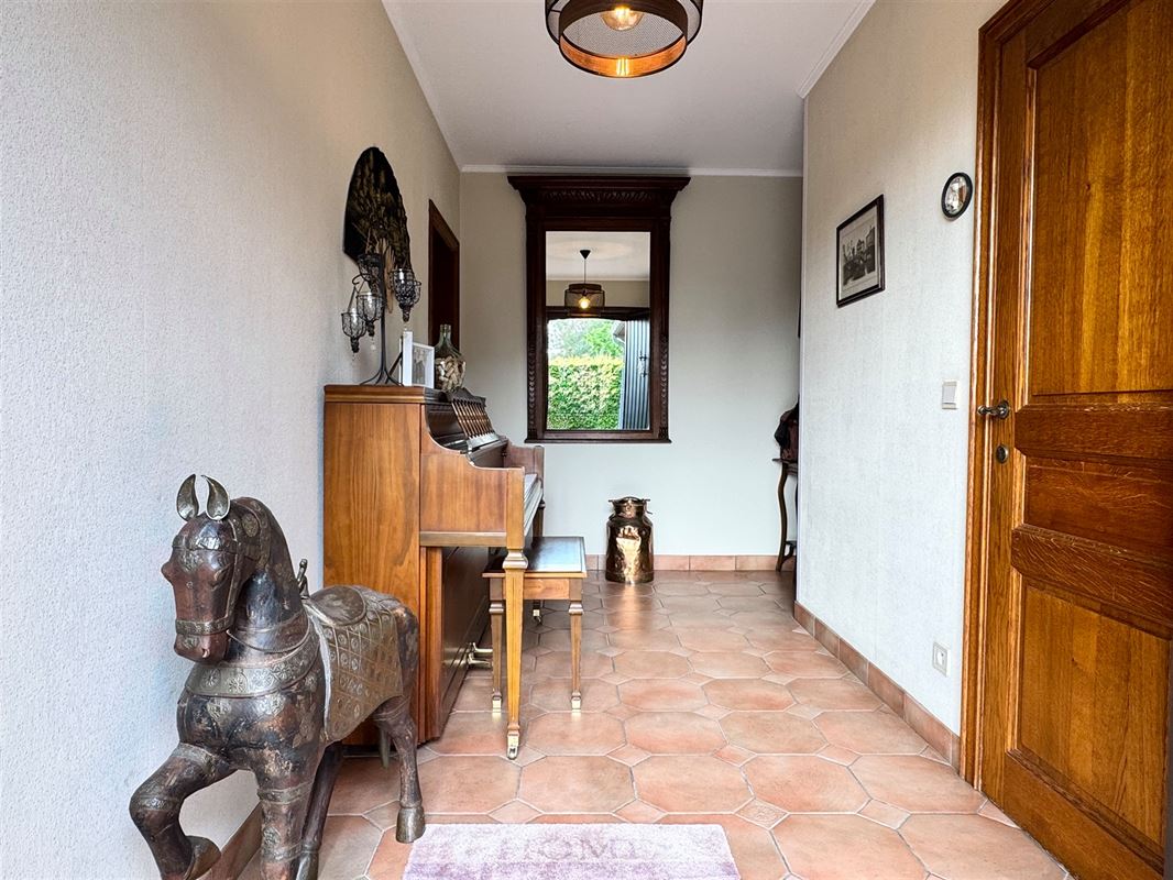 ÉLÉGANTE VILLA,excellent confort et environnement verdoyant