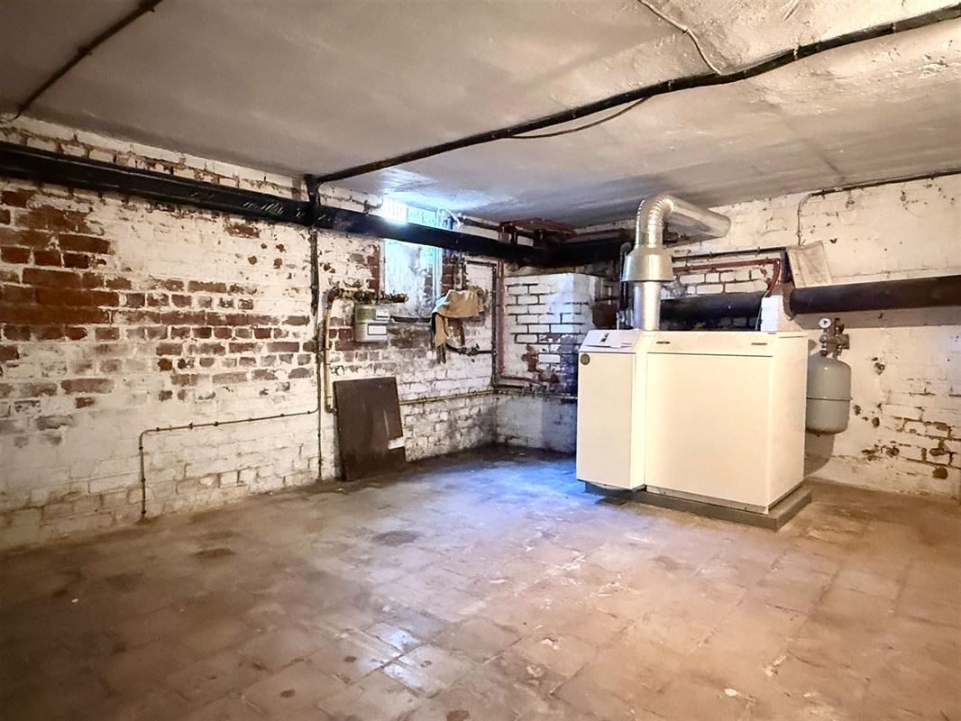 OPBRENGSTEIGENDOM MET 3 STUDENTENKOTEN/STUDIOS EN 1 APPARTEMENT