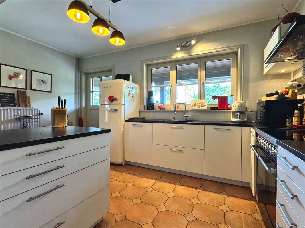 ÉLÉGANTE VILLA,excellent confort et environnement verdoyant