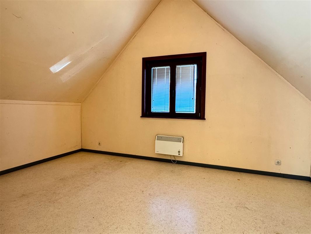 RUSTIG GELEGEN WONING MET GROTE TUIN!