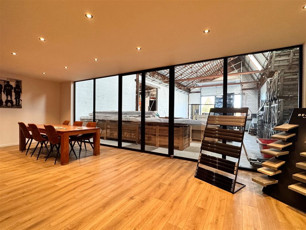 Ruime en moderne loods van 230 m² met mezzanine van 57 m²