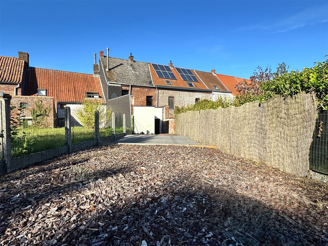 VOLLEDIG GERENOVEERDE WONING MET 3 SLAAPKAMERS