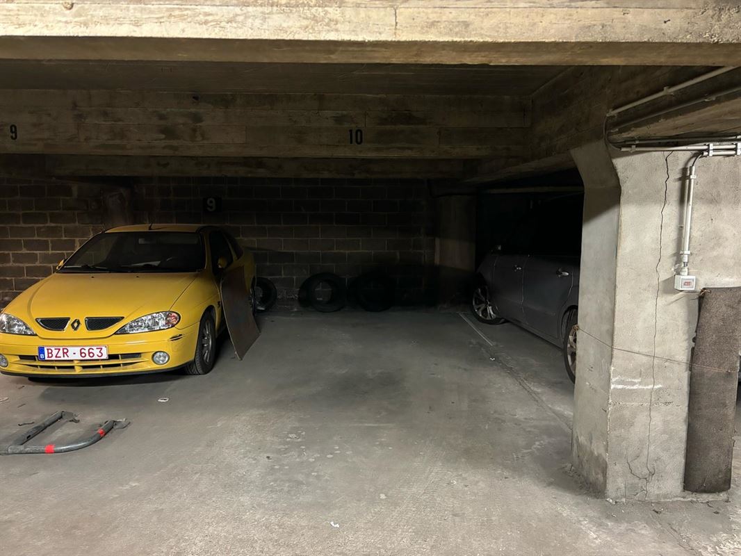 Ondergrondse autostaanplaats op gunstige locatie nabij UA