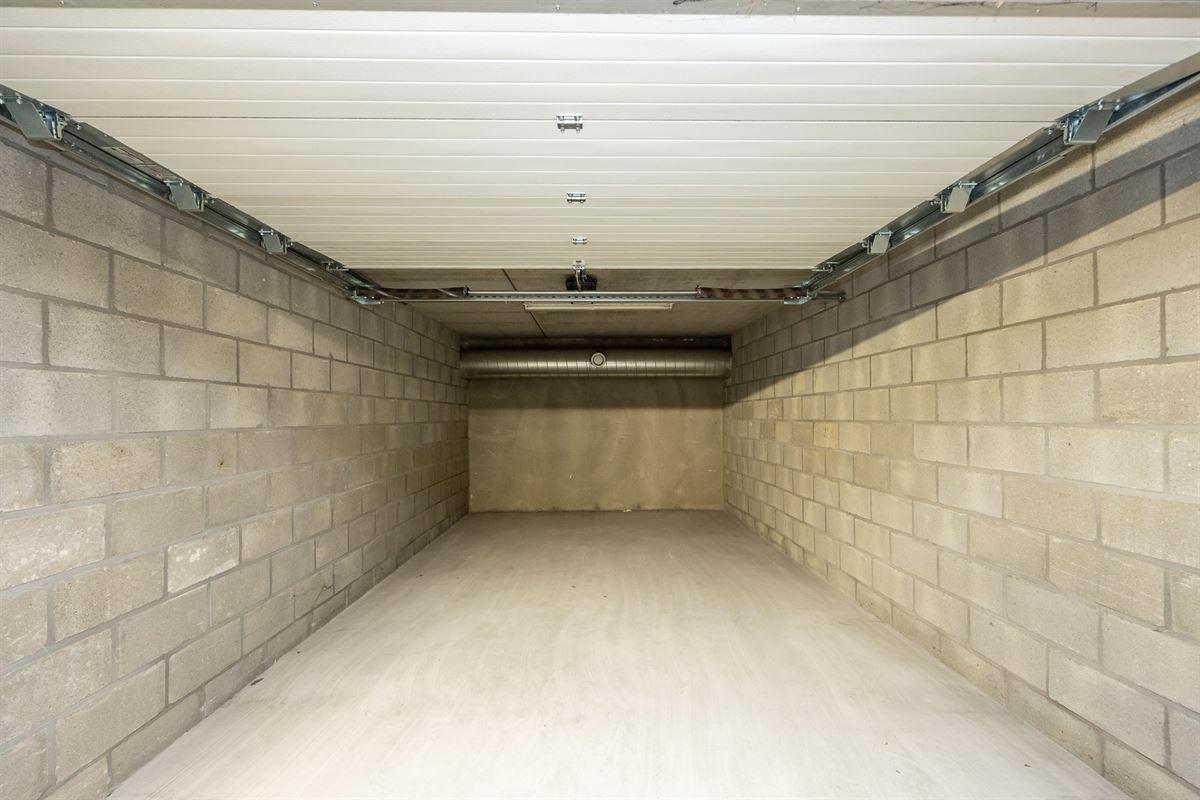 Instapklaar duplexappartement met garagebox en autostaanplaats