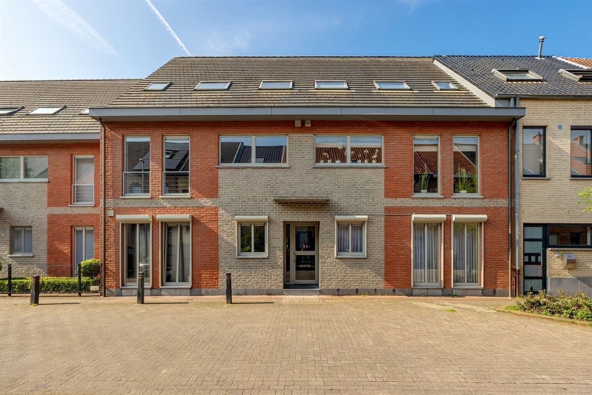 Instapklaar duplexappartement met garagebox en autostaanplaats