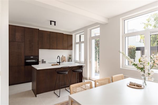 Authentiek gelijkvloers appartement met tuin van 63m²