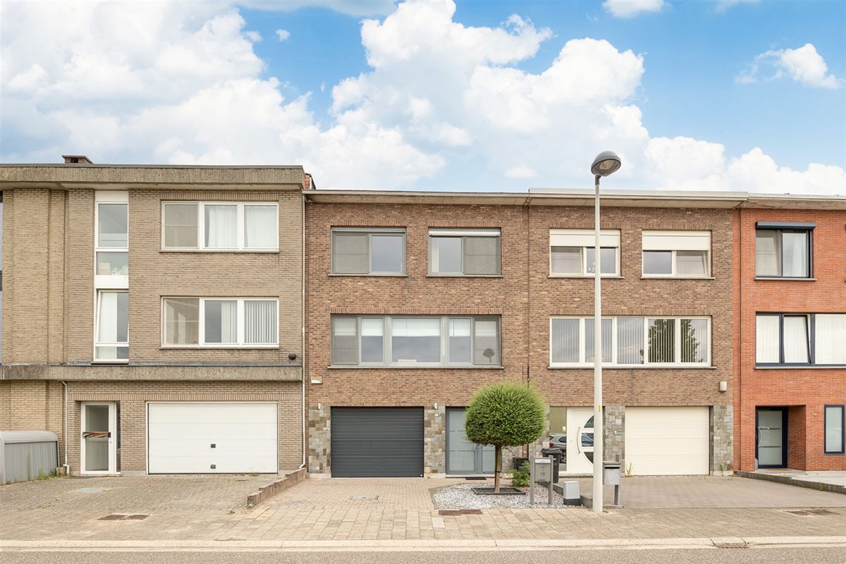 Instapklare bel-etage met 3 slaapkamers en gezellige tuin