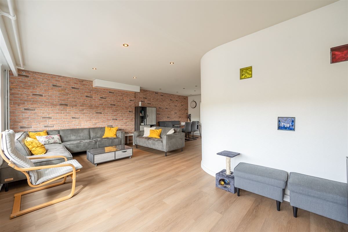 Instapklare bel-etage met 3 slaapkamers en gezellige tuin