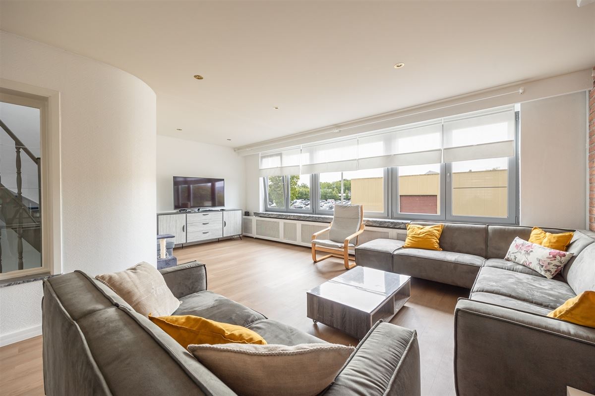 Instapklare bel-etage met 3 slaapkamers en gezellige tuin