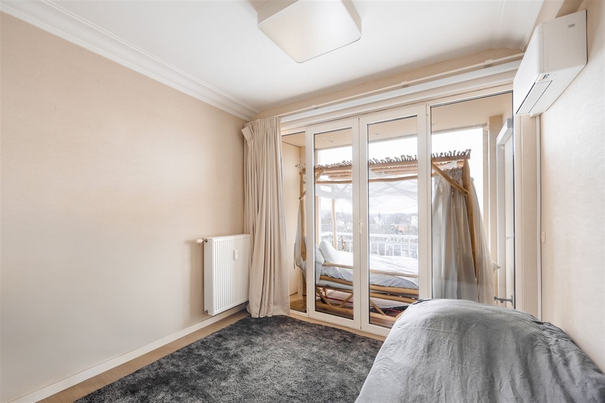 Penthouse met panoramisch terras nabij het Harmoniepark