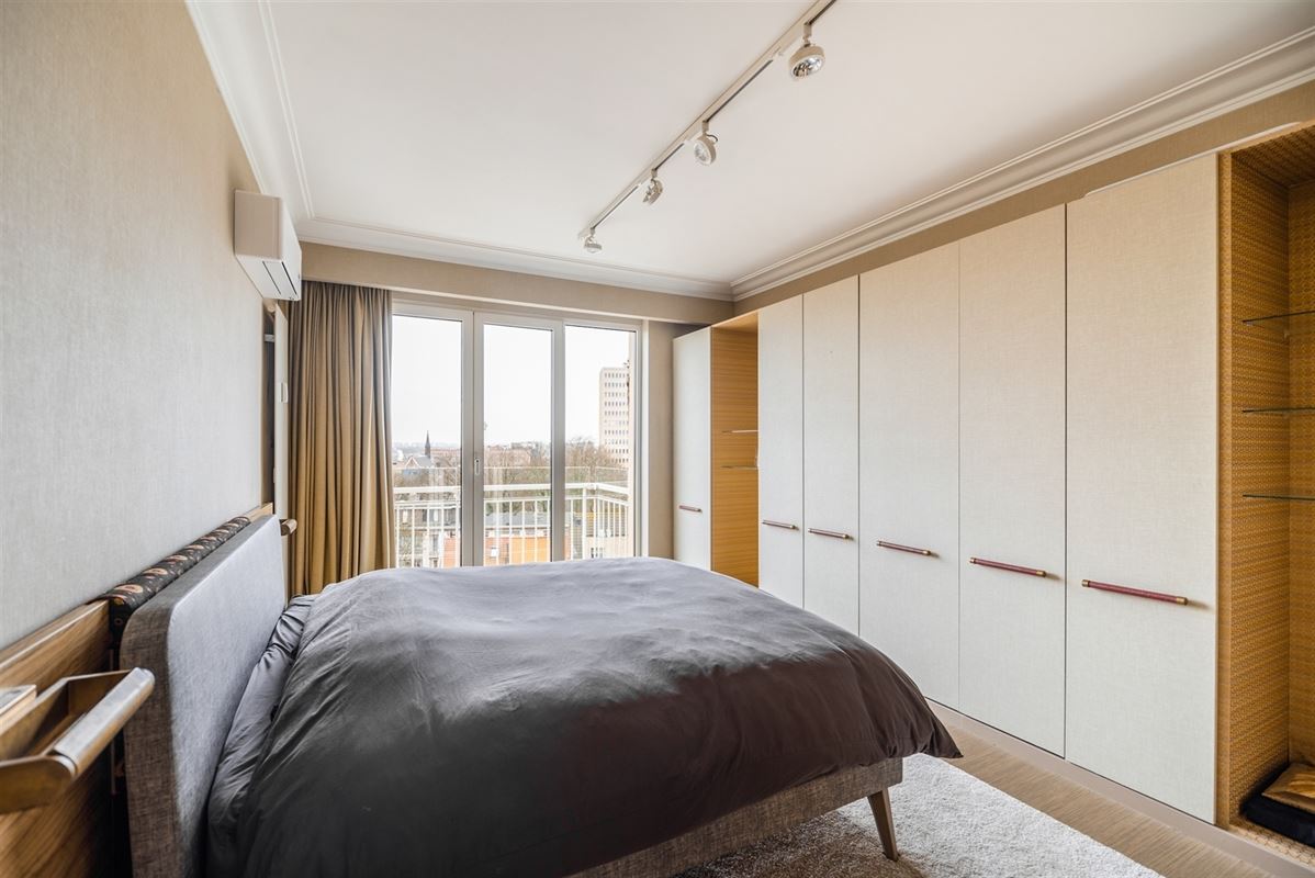 Penthouse met panoramisch terras nabij het Harmoniepark
