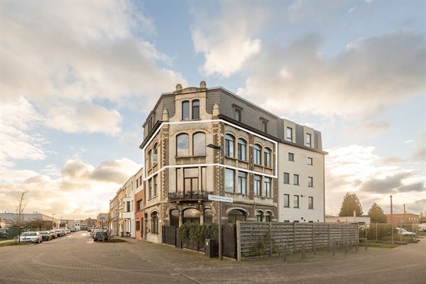 Gerenoveerd appartement nabij de Hobokense Polder