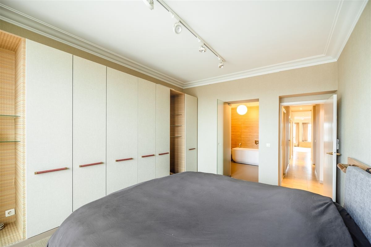 Penthouse met panoramisch terras nabij het Harmoniepark