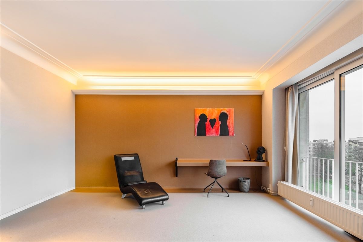 Penthouse met panoramisch terras nabij het Harmoniepark