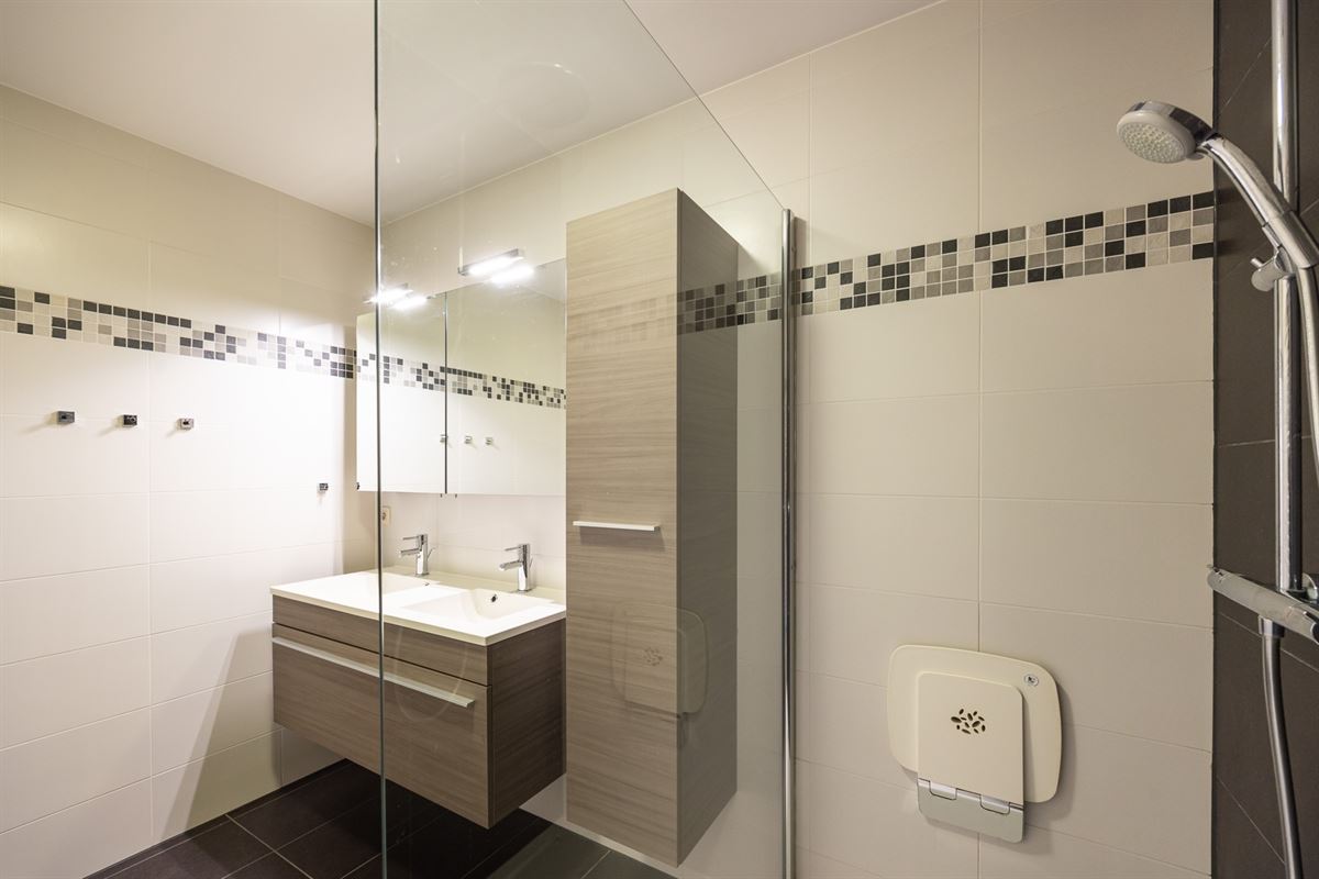 Zuidgericht hoekappartement vlakbij station Duffel