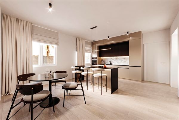 Halfopen eengezinswoning met veel potentieel