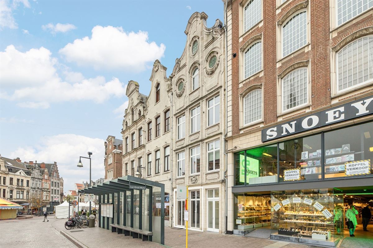 Unieke handelsgelijkvloers op de Grote Markt van Lier