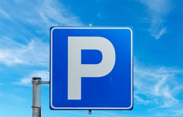 Ondergrondse autostaanplaats nabij Hof Van Leysen