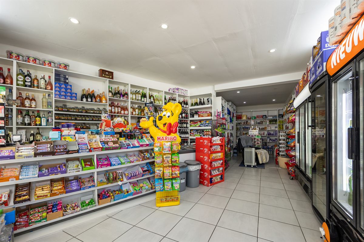 Opbrengsteigendom met 3 units nabij Park Spoor Noord