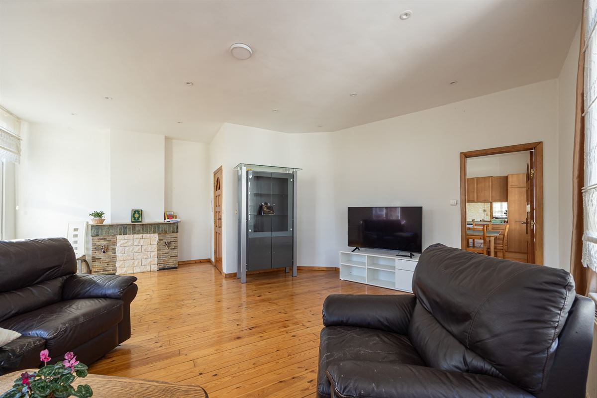 Opbrengsteigendom met 3 units nabij Park Spoor Noord