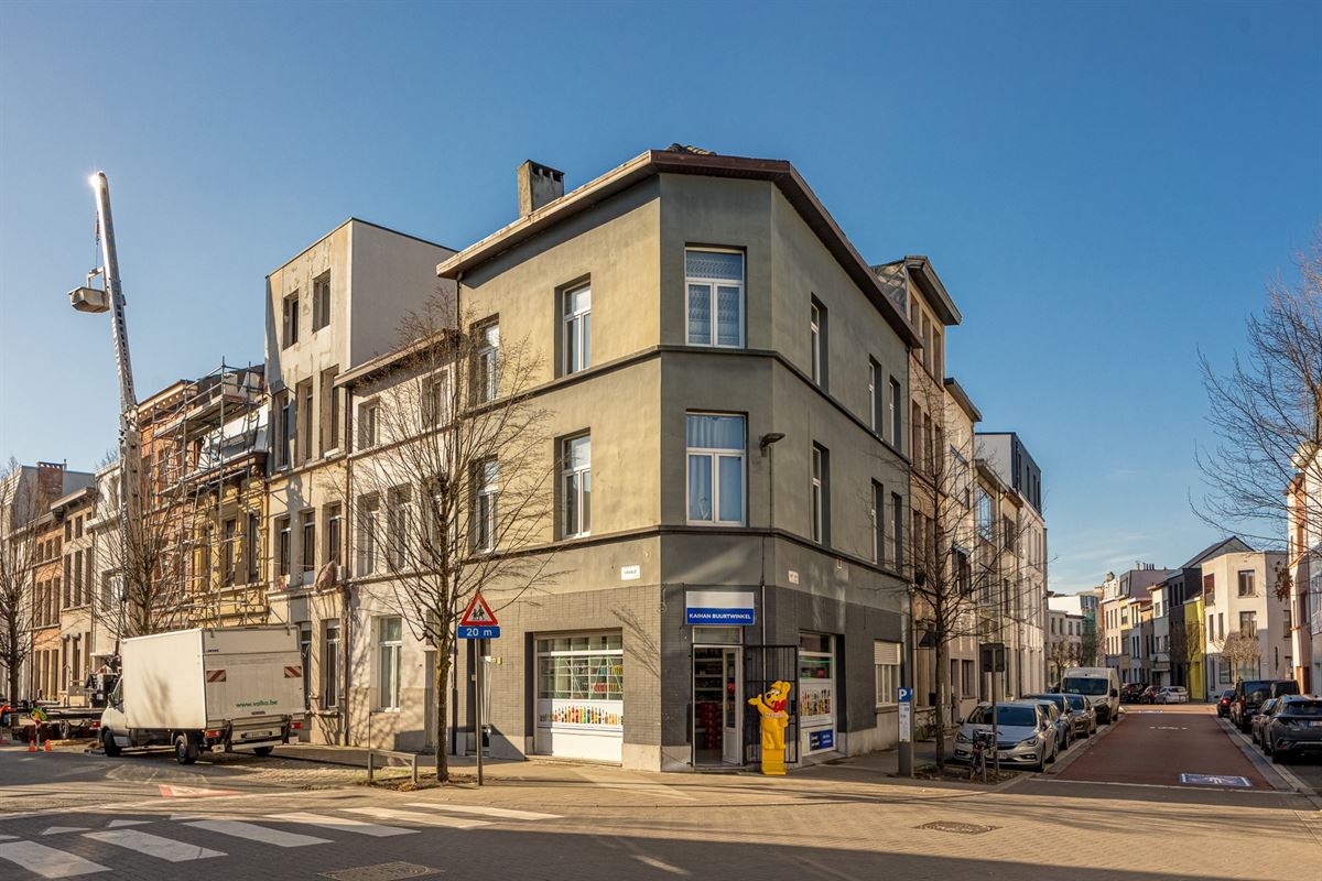 Opbrengsteigendom met 3 units nabij Park Spoor Noord