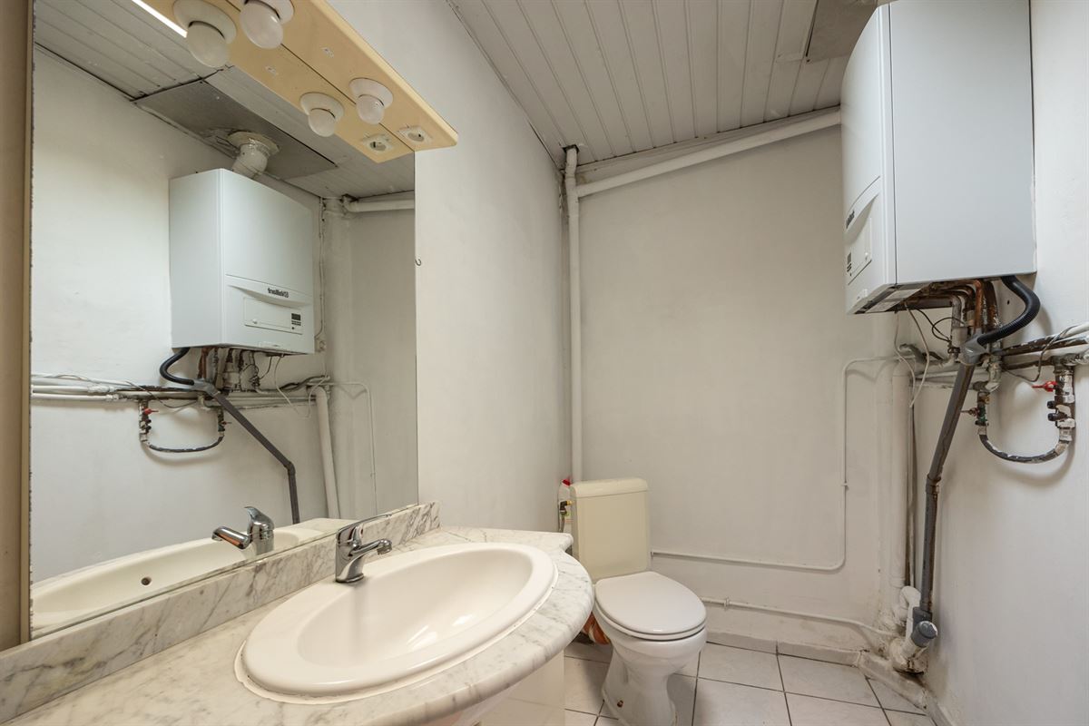 Opbrengsteigendom met 3 units nabij Park Spoor Noord