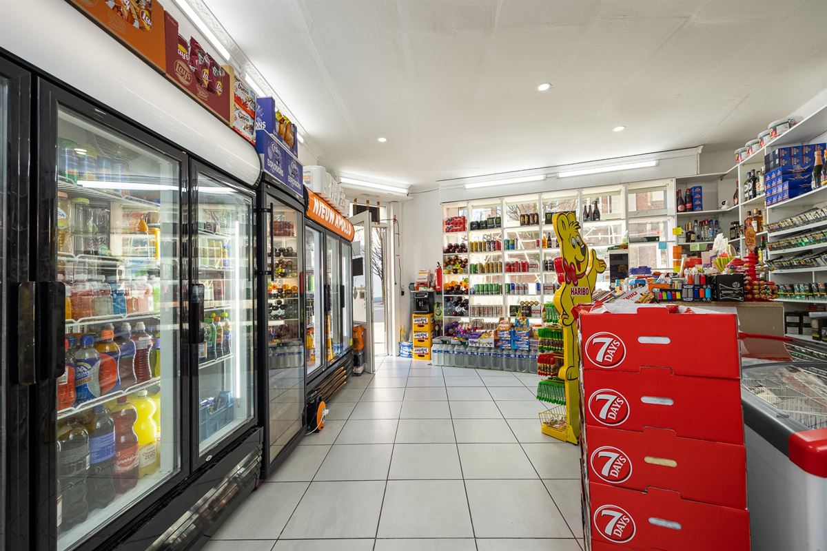 Opbrengsteigendom met 3 units nabij Park Spoor Noord