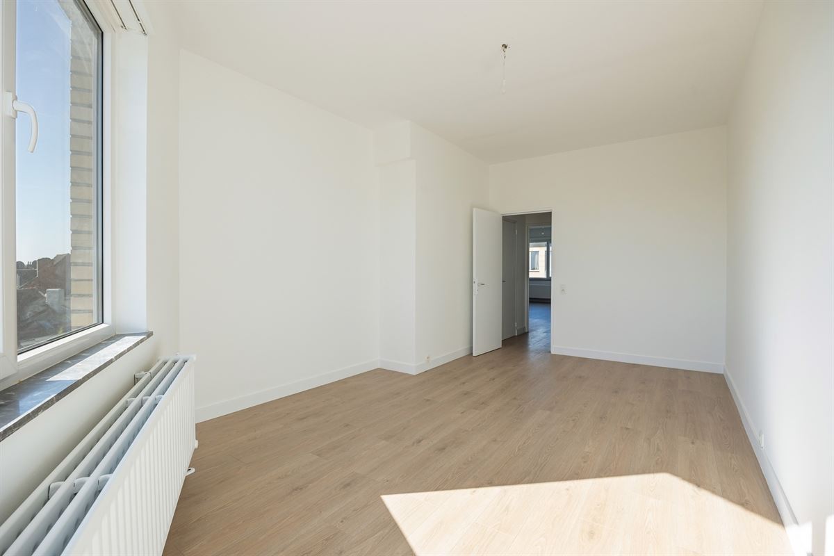 Gerenoveerd appartement met 2 slaapkamers nabij de Slachthuissite