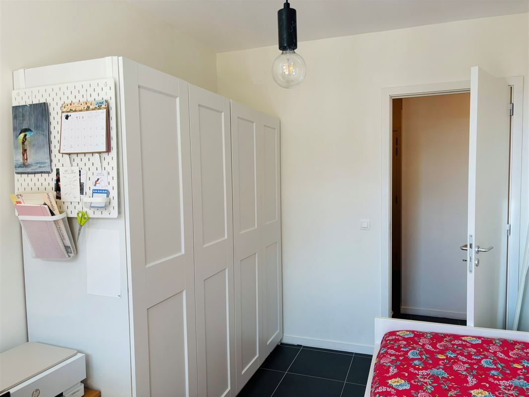 Modern tweeslaapkamerappartement op het bruisende Eilandje