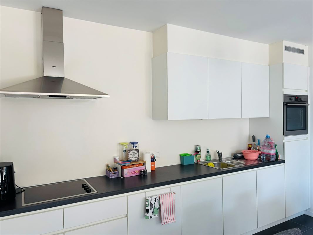 Modern tweeslaapkamerappartement op het bruisende Eilandje
