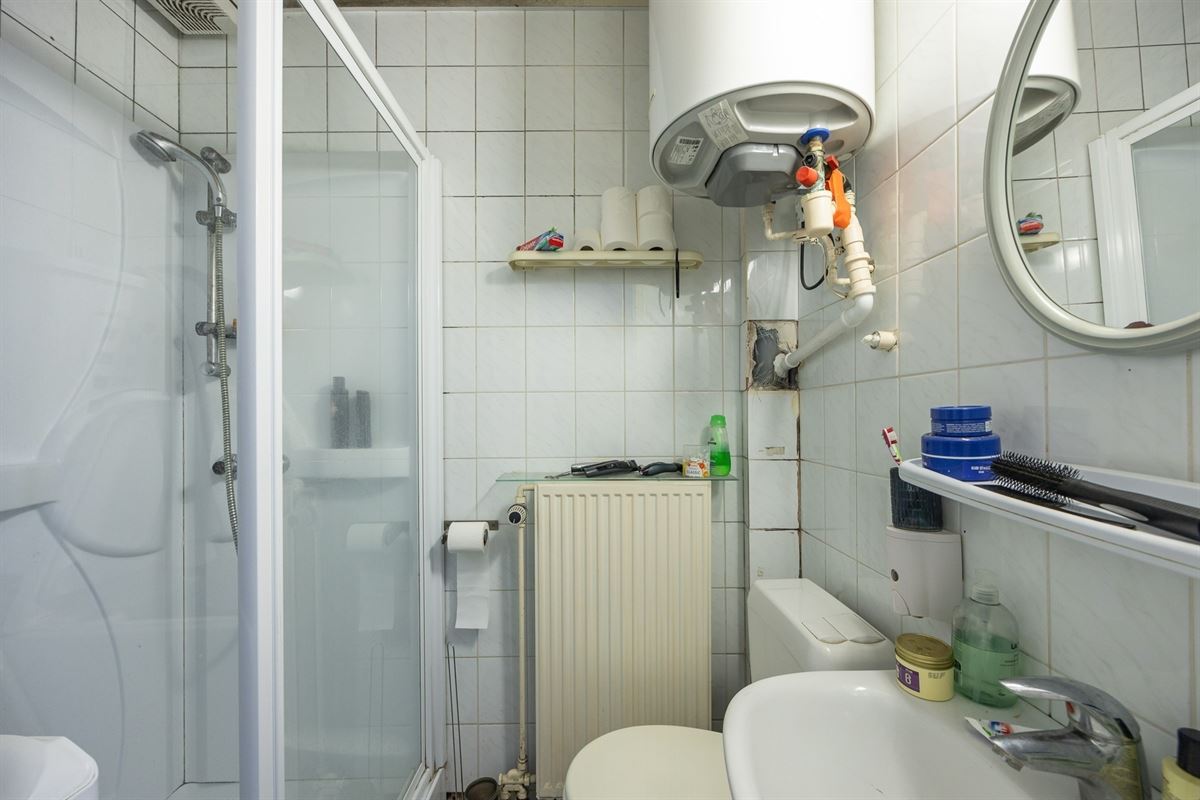 Karaktervolle burgerwoning met potentieel in geliefde buurt