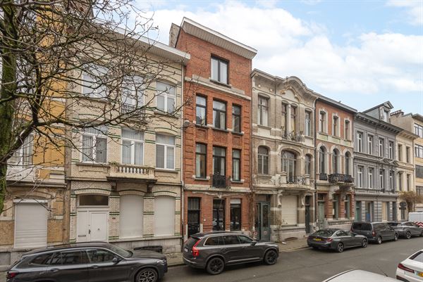 Karaktervolle stadswoning met zicht op het PAKT