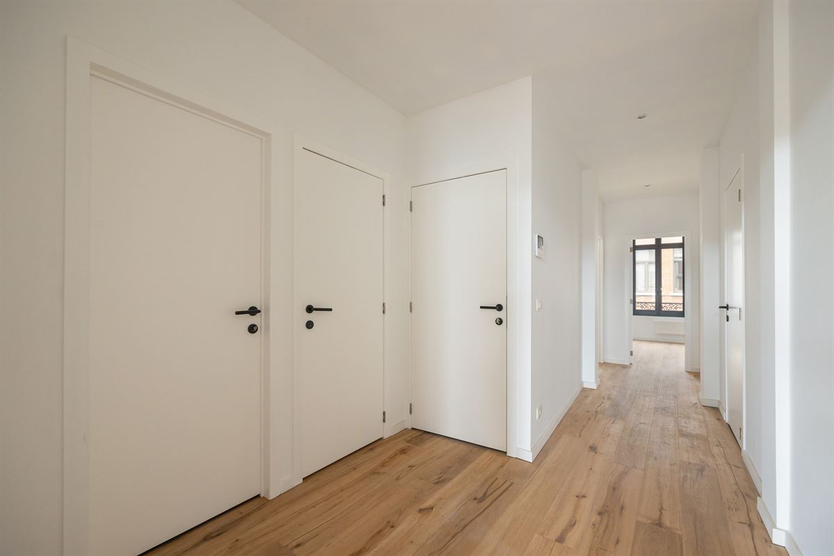 Gerenoveerd appartement met zonovergoten dakterras op toplocatie in Lier