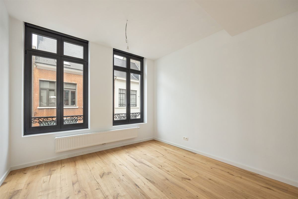 Gerenoveerd appartement met zonovergoten dakterras op toplocatie in Lier