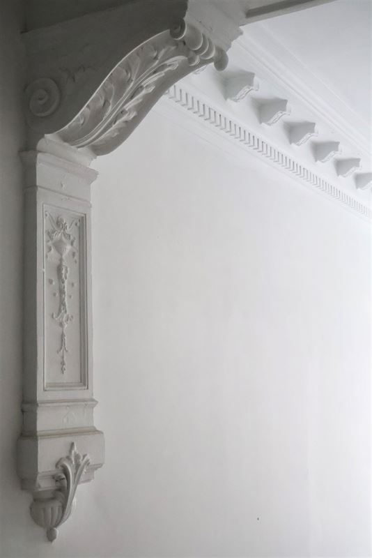 Subliem lichtrijk appartement aan Hof van Leysen