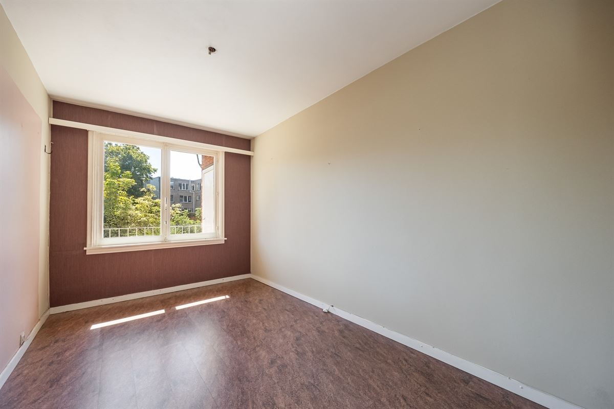 Op te frissen appartement met zuidgericht terras