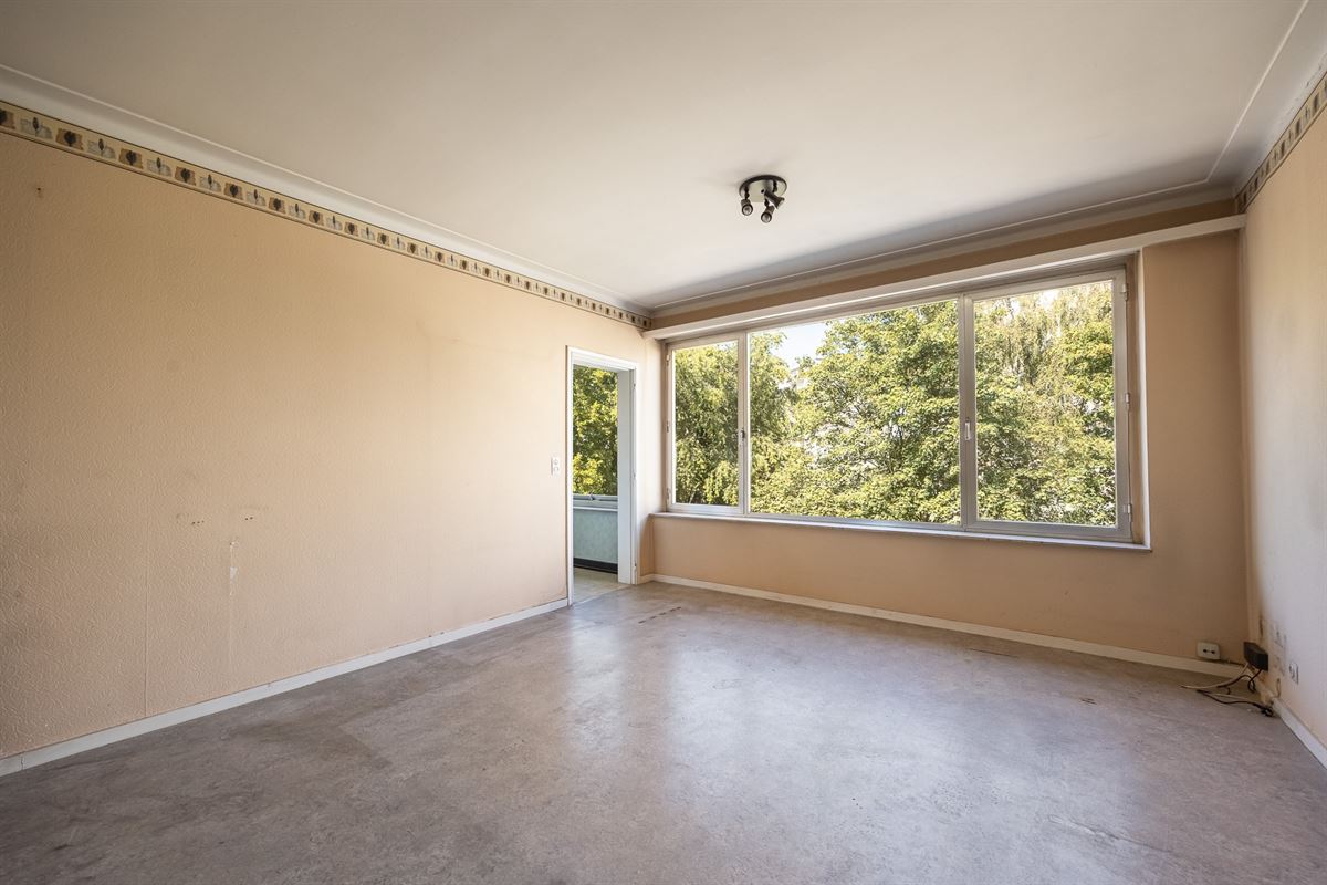 Op te frissen appartement met zuidgericht terras