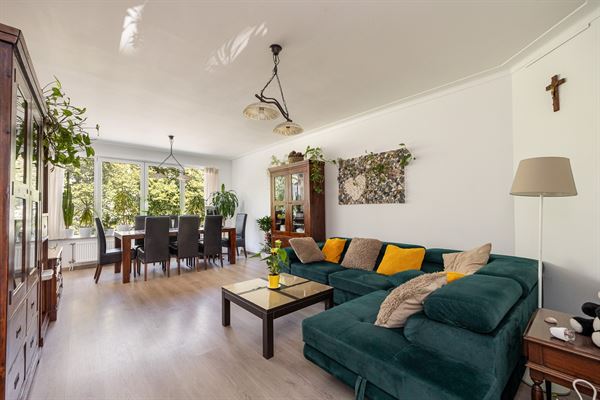 Instapklaar appartement met  zuidgericht terras