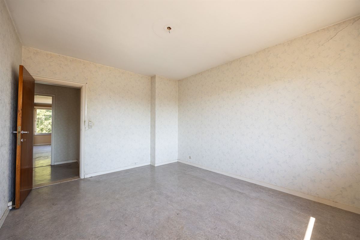 Op te frissen appartement met zuidgericht terras