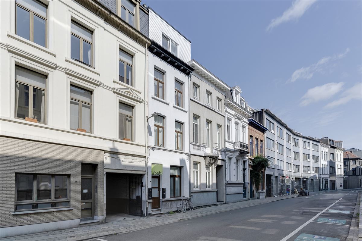 Cozy gelijkvloers appartement met stadskoer