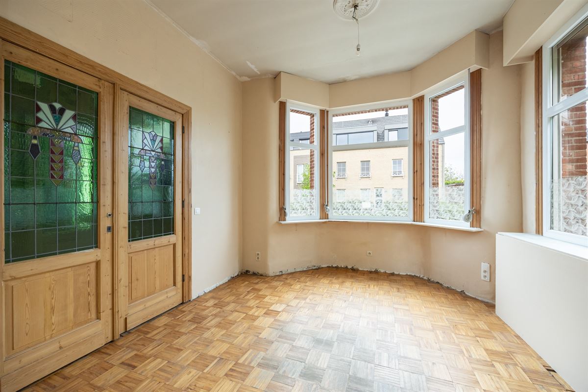 Lichtrijk op te frissen woning op 11a60ca