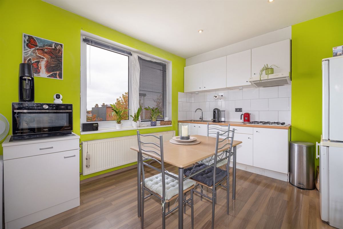 Instapklaar hoekappartement met 2 slaapkamers 