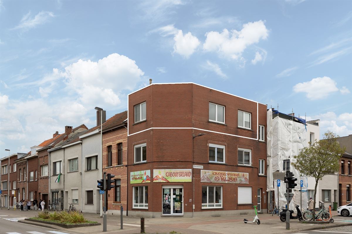 Instapklaar hoekappartement met 2 slaapkamers 