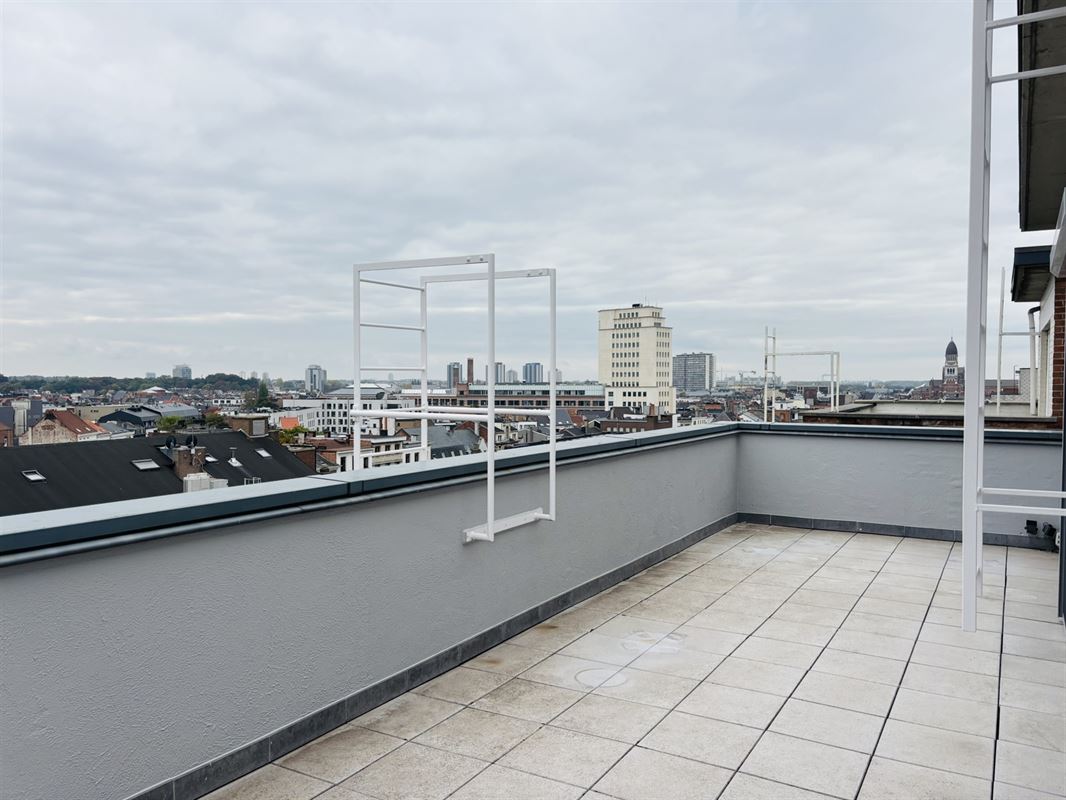 Unieke penthouse met riante terrassen  in centrum Antwerpen 