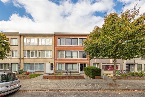 Instapklaar appartement met 2 slaapkamers nabij Middelheim