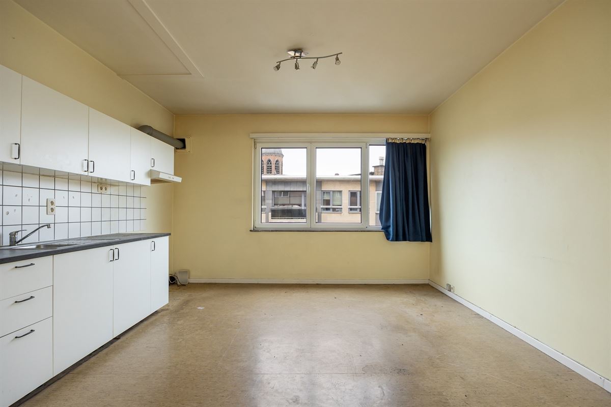 Op te frissen studio nabij de Slachthuissite