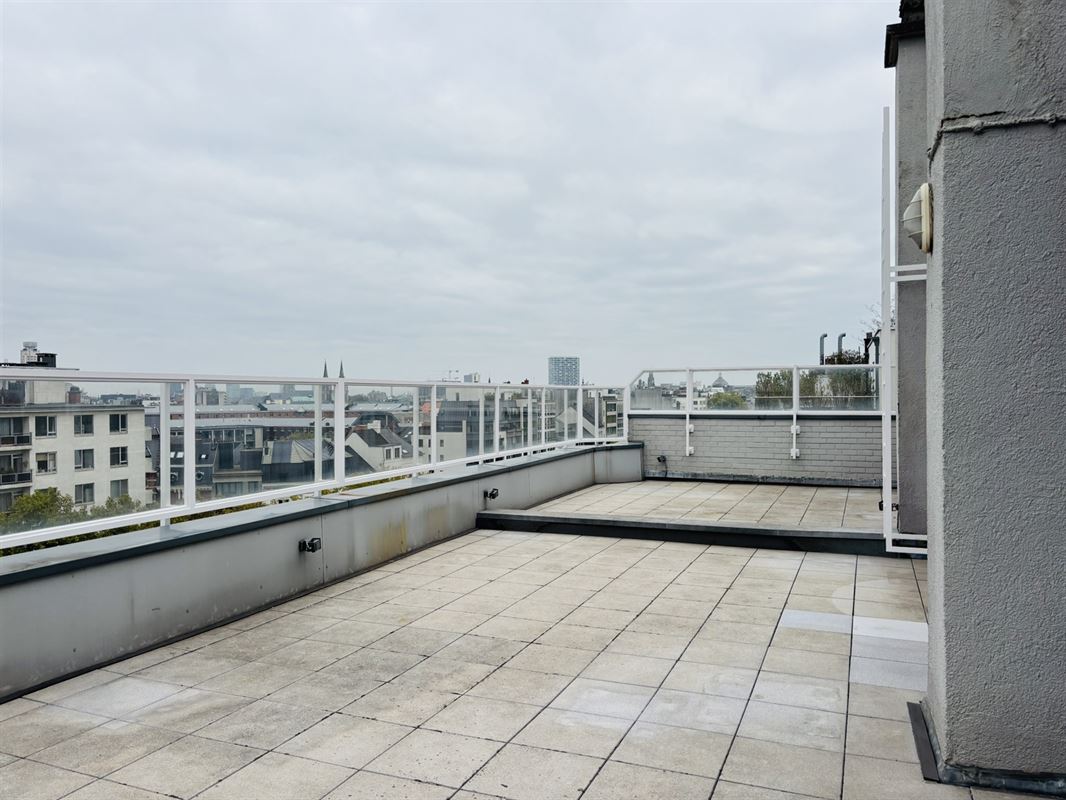 Unieke penthouse met riante terrassen  in centrum Antwerpen 