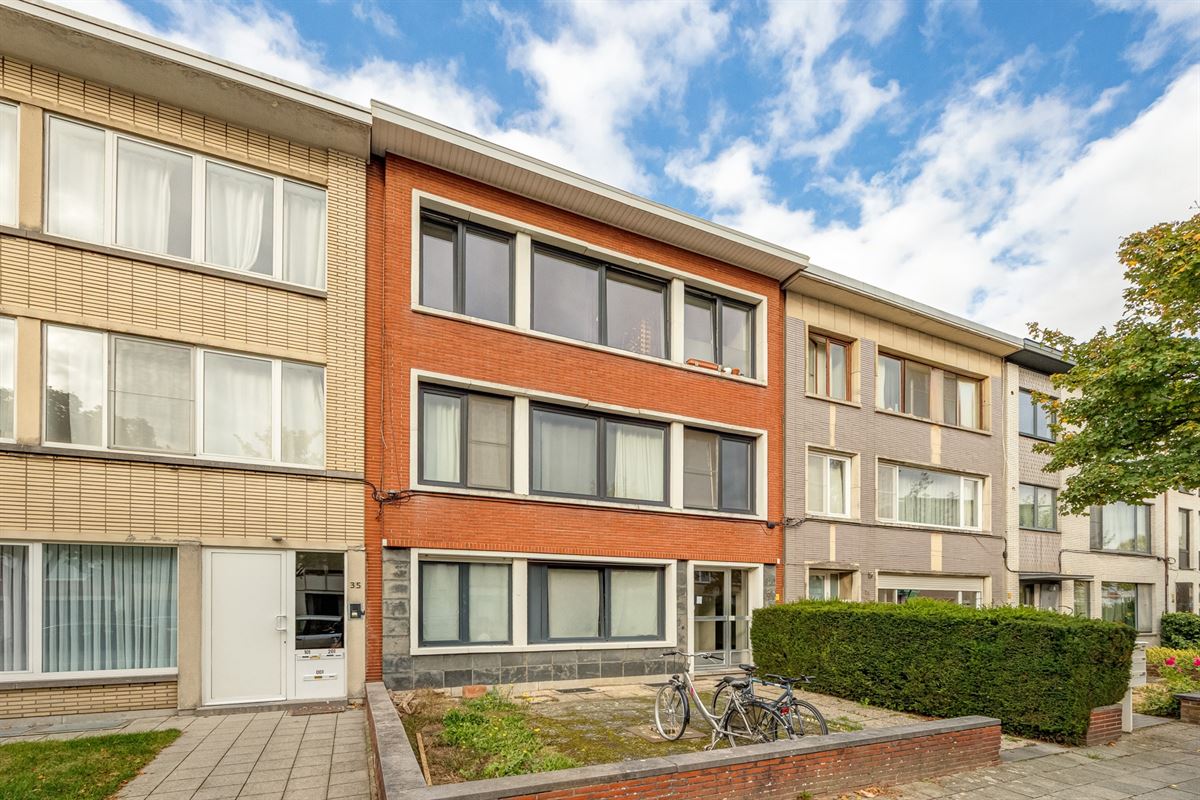 Instapklaar appartement met 2 slaapkamers nabij Middelheim